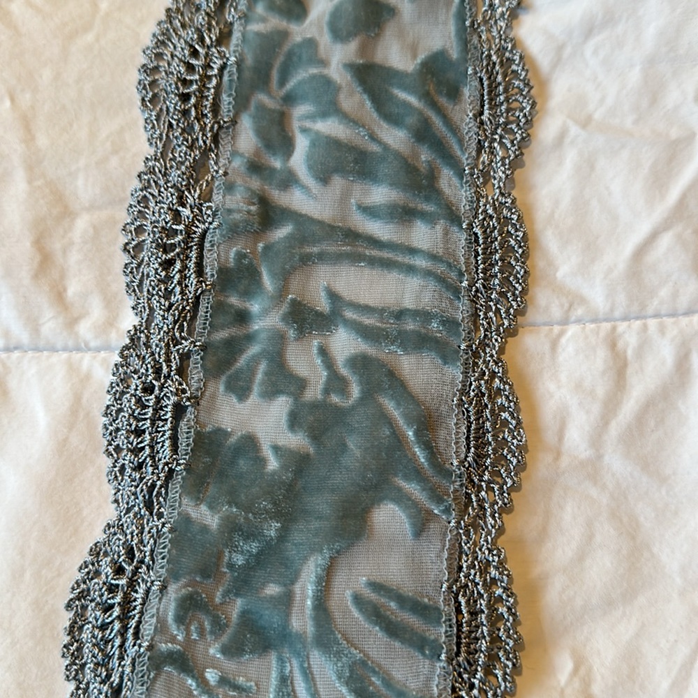 Kenneth Cole Reaction scarf - Picture 3 of 4